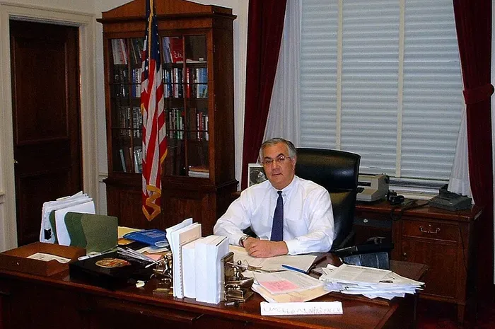 Barney Frank, cựu dân biểu đấu tranh hợp pháp hóa poker trực tuyến, qua đời