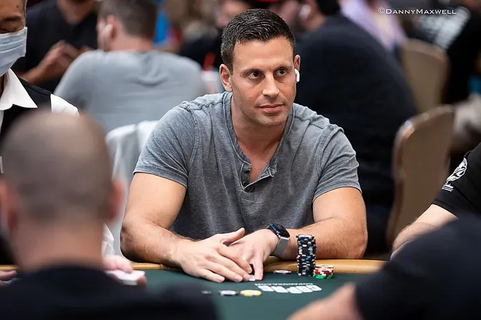 Garrett Adelstein sẽ chơi tại Poker at the Lodge ở Texas