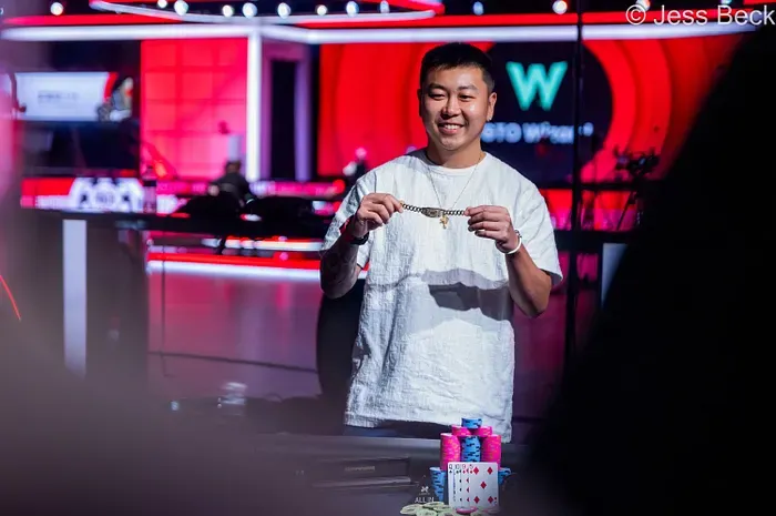 Yang Wang lần đầu giành vòng tay WSOP tại Event #5: $5,000 Pot-Limit Omaha