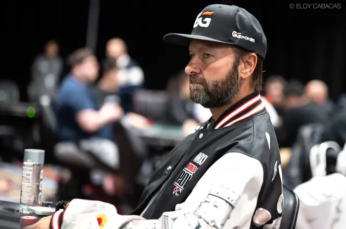 “Cú sốc thật đau đớn”: Negreanu thổi bay lợi thế chip 10:1 và bị loại khỏi giải Heads-Up $25k