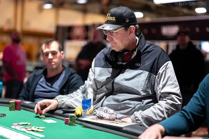 Hellmuth bị loại ở vị trí thứ bảy