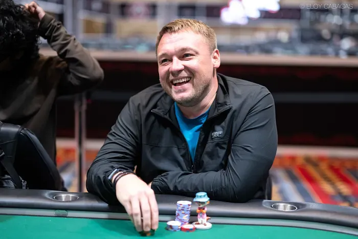 Daniel Negreanu dẫn đầu tại $10K NL 2-7 Championship
