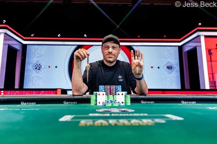 Artur Martirosian đánh bại 'đối thủ mạnh nhất' tại bàn chung kết để giành chiếc vòng tay WSOP thứ tư