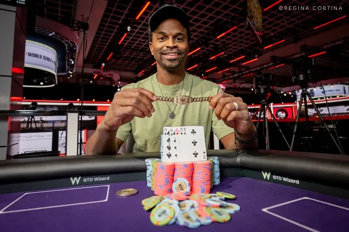 Christopher Alcindor vượt qua bàn chung kết sóng gió để giành huy chương vàng WSOP tại sự kiện $1,500 Big O