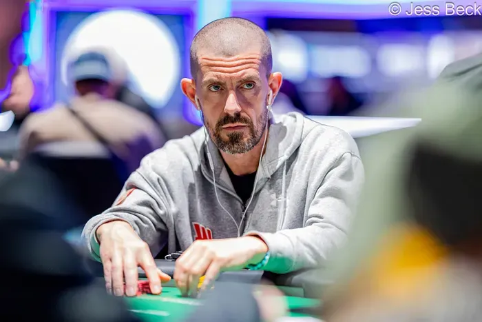 Gus Hansen trở lại bàn chung kết WSOP