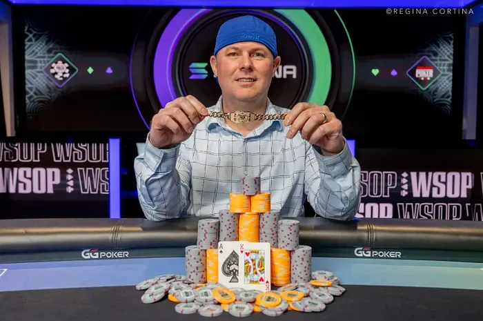 Justin Smith vượt qua 16.269 người chơi để vô địch COLOSSUS $500