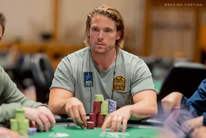 Alex Foxen dẫn đầu $25k PLO High Roller
