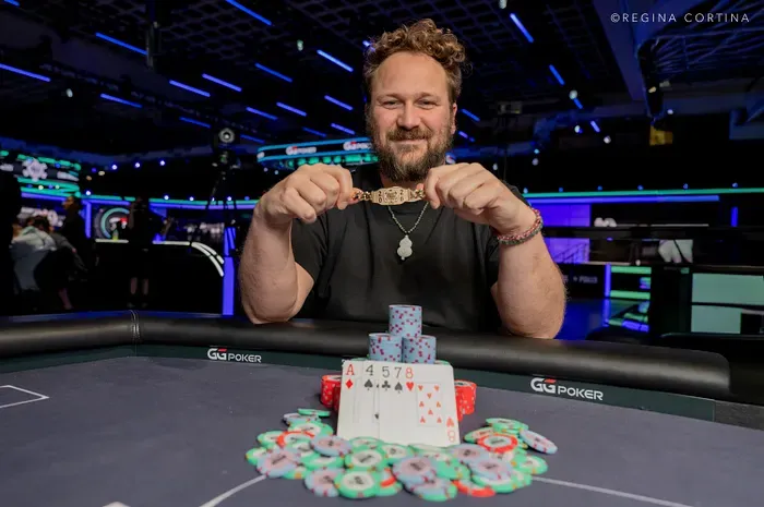 Calvin Anderson trở thành người chơi Razz vĩ đại nhất lịch sử WSOP