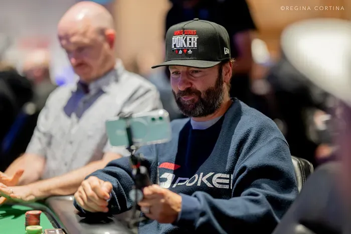 Negreanu lỗ hơn nửa triệu