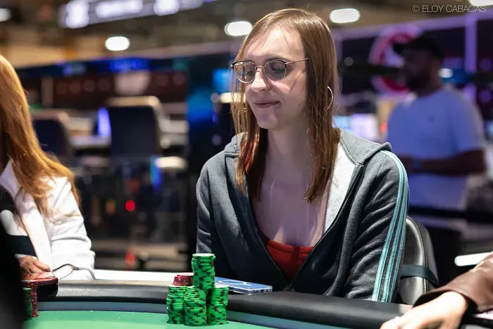 Hành trình poker và những lời chỉ trích