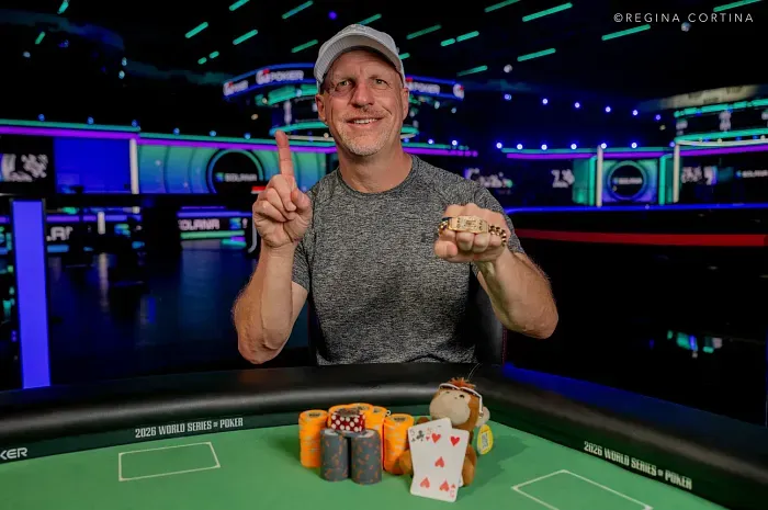 Chiến thắng WSOP Summer Celebration mang về chiếc vòng tay đầu tiên cho Toby Price