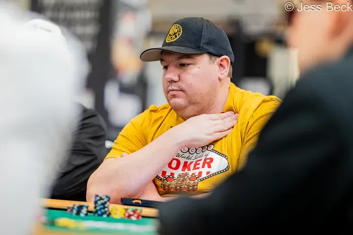 Shaun Deeb tiến sâu