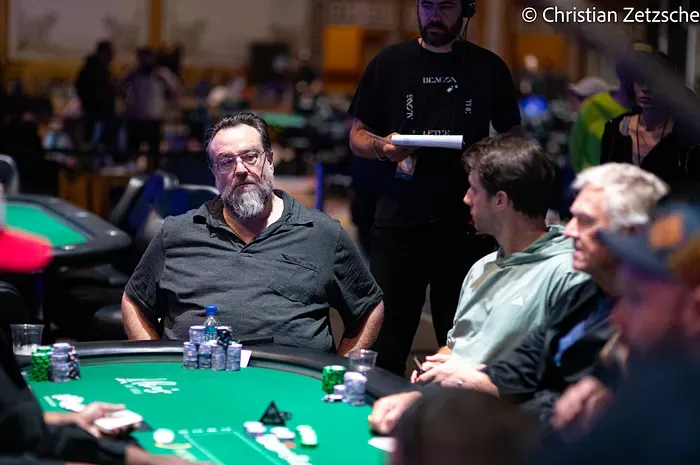 Todd Brunson theo đuổi di sản gia đình sau Ngày 6 của WSOP Main Event