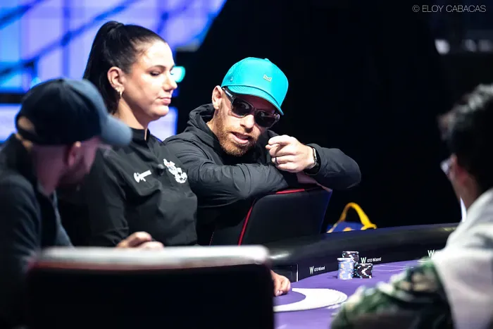 Phong cách cash game phù hợp với cấu trúc sâu của Main Event