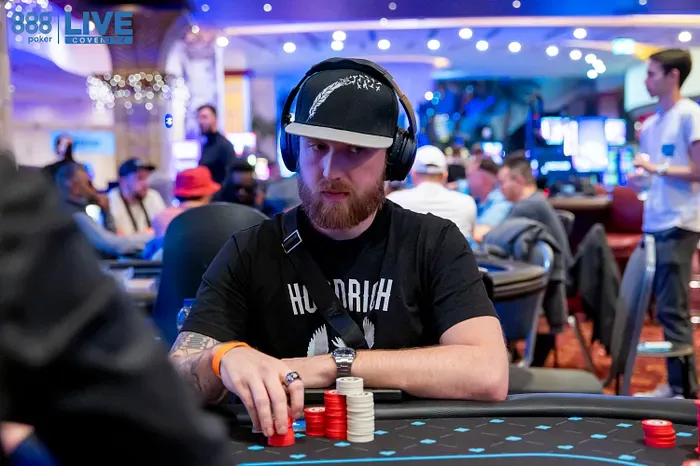 Brandon Sheils vươn lên vị trí thứ hai