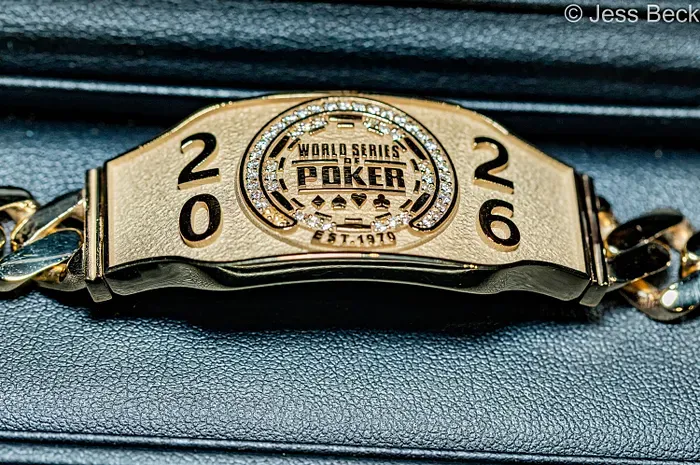 Joao Hayashi giành chiếc bracelet WSOP đầu tiên, mang chiến thắng Battle of the Continents về cho châu Mỹ