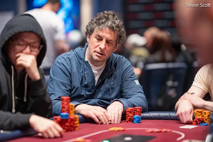 Làng poker New York tiếc thương