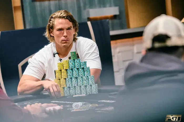 Cú one-outer tại Super High Roller Bowl khiến nhà Foxen mất hàng trăm nghìn đô