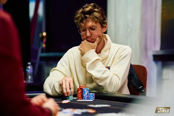Zavorotnijs khiêm tốn và cộng đồng poker Latvia